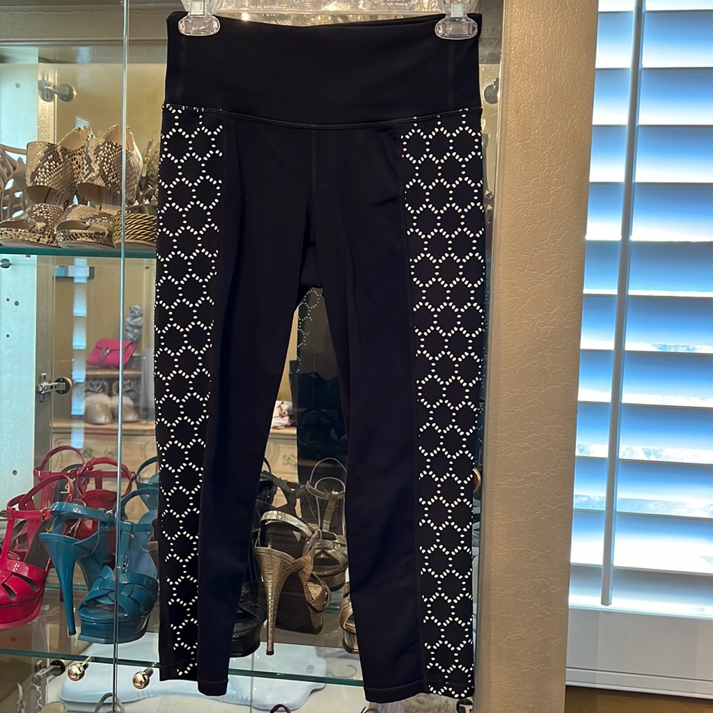 Athleta, Extra Small Black Leggings With White Eyelet Pattern On The Side.